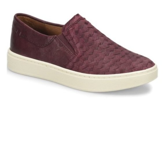 Sofft Shoes - Sofft Womens Somers III Purple wine distressed slip on sneaker 9.5M
